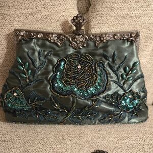 Elegant Green Beaded Clutch